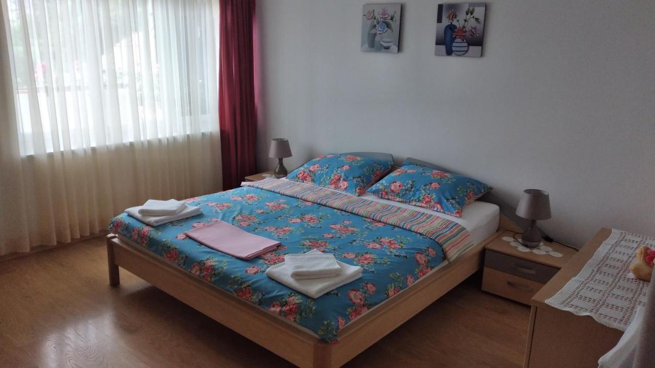 Apartman Tomic Apartamento Korenica Exterior foto