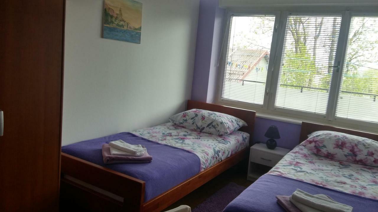 Apartman Tomic Apartamento Korenica Exterior foto
